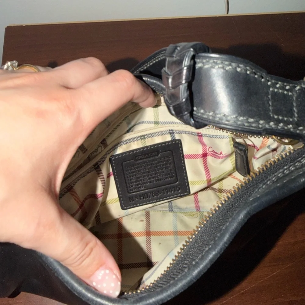 Coach Black Leather Shoulder Bag - Picture 3 of 3